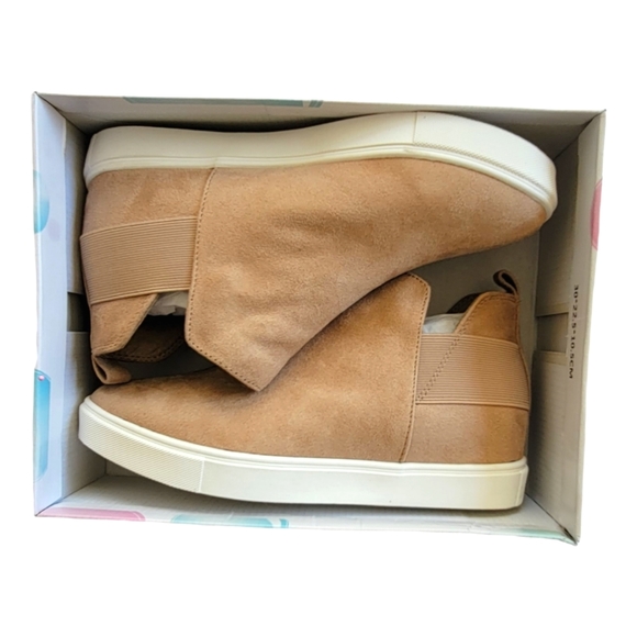🌻 Soda Diana Wedge Sneaker Bootie Taupe Size 10 - Picture 2 of 5
